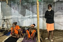 দোরগোড়ায় গঙ্গাসাগর মেলা, সাধুসন্তদের ভিড় জমে উঠেছে বাবুঘাট এলাকায়