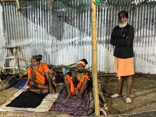গঙ্গাসাগর মেলা উপলক্ষে কলকাতার বাবুঘাটে ইতিমধ্যেই সাধু-সন্তরা এসে পৌঁছেছেন