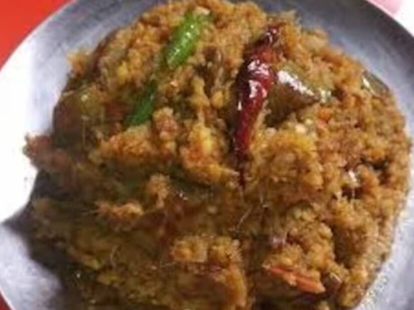 আয়রন হল একটি গুরুত্বপূর্ণ খনিজ। এটি লোটে মাছে পাওয়া যায়। লোহিত রক্তকণিকা হিমোগ্লোবিন তৈরির জন্য প্রয়োজনীয়। হিমোগ্লোবিন ফুসফুস থেকে সারা শরীরে টিস্যুতে অক্সিজেন বহন করে।