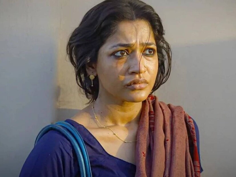 গুটি: শঙ্খ দাশগুপ্ত পরিচালিত ক্রাইম থ্রিলারটির গল্প দর্শকদের ধরে রাখতে সক্ষম। আজমেরি হক বাঁধন, নাসির উদ্দিন খান, মৌসুমি হামিদদের অভিনয় প্রশংসিত।