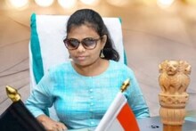 শৈশবেই দৃষ্টিহীন...প্রতিবন্ধকতা পেরিয়ে, প্রশিক্ষণ ছাড়াই তরুণী আজ IAS অফিসার