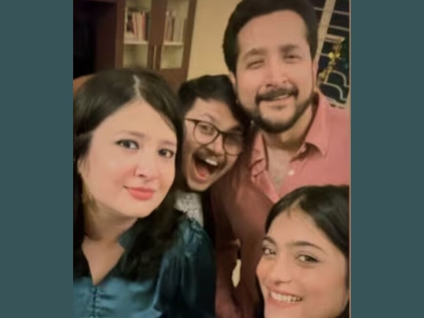 পরম-পিয়ার বিয়েতে টলিউড থেকে একমাত্র আমন্ত্রিত ছিলেন ঋতব্রত আর অনুষা। রিসেপশনেও তাঁরা ছিলেন। 