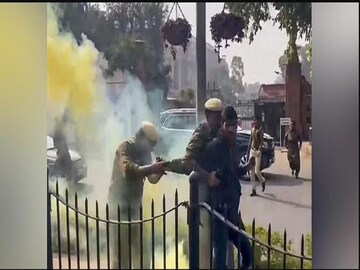 সংসদ কাণ্ডে সামনে এল আরও চাঞ্চল্যকর তথ্য৷ ছবি- পিটিআই
