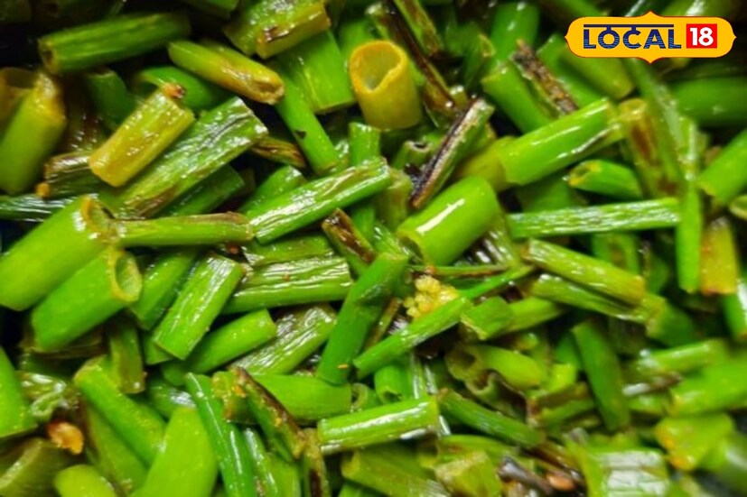 *বিশিষ্ট চিকিৎসক চিন্ময় দেবগুপ্ত জানান, পেঁয়াজকলির মধ্যে রয়েছে প্রচুর পরিমাণে অ্যান্টি মাইক্রোবিয়াল এবং অ্যান্টি ব্যাকটেরিয়াল উপাদান। যা আমাদের পাকস্থলি, লিভার কিংবা ইউরিন ইনফেকশন রোধ করতে কাজ করে। সংগৃহীত ছবি। 