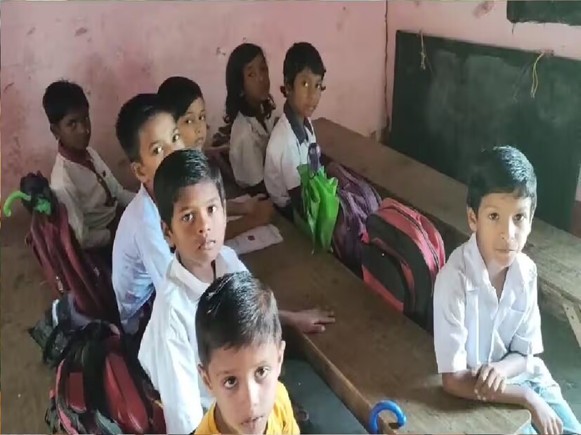 *রাজ্যে ৪৮ হাজারেরও বেশি প্রাথমিক স্কুল রয়েছে। সেই সব স্কুলেই পুজোর ছুটি কমানোর সিদ্ধান্ত নিল প্রাথমিক শিক্ষা পর্ষদ। সংগৃহীত ছবি। 
