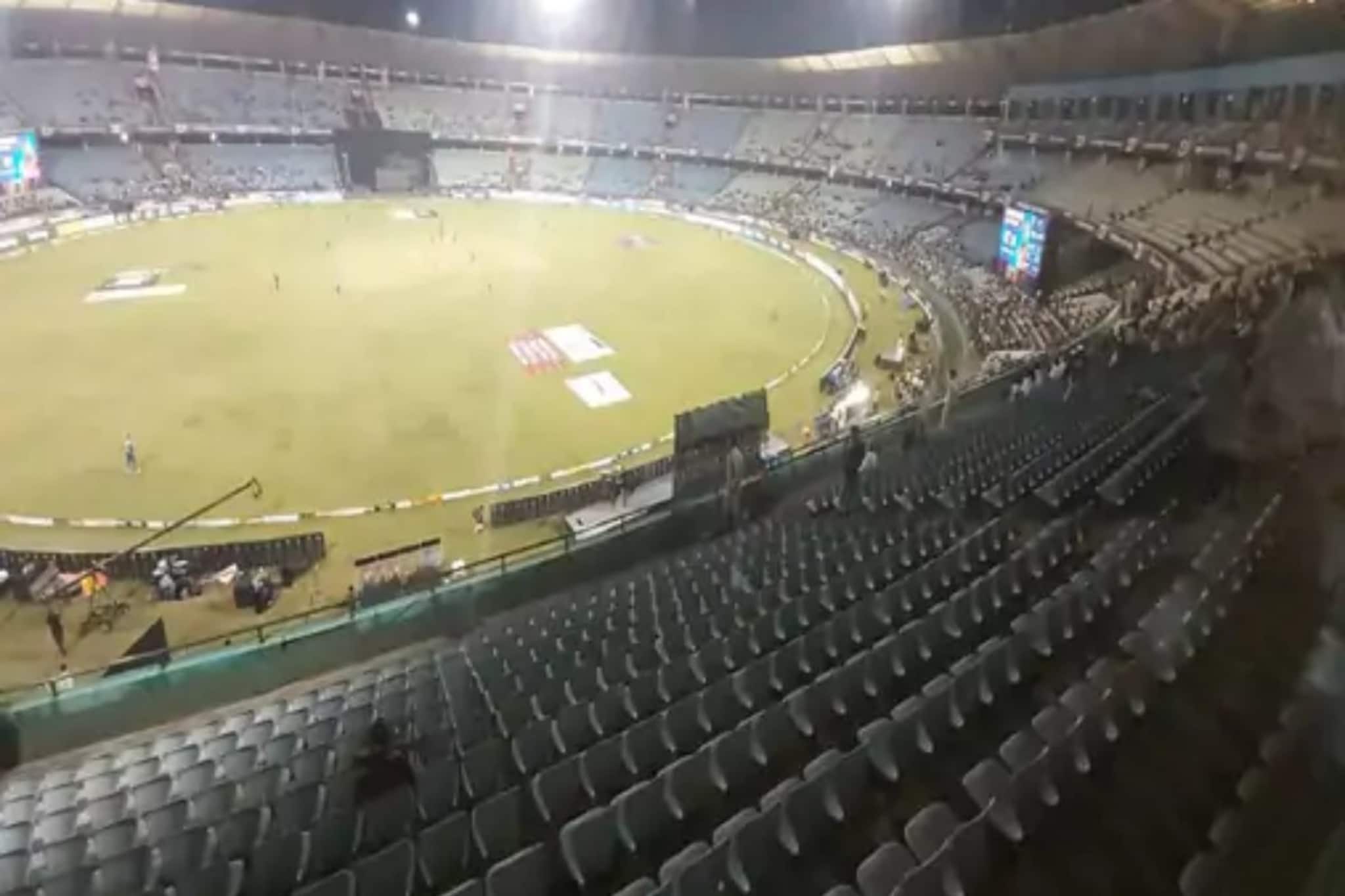 বিদ্যুৎ নেই রায়পুর স্টেডিয়াম,ভারত-অস্ট্রেলিয়া ম্যাচ হবে তো?বিল বাকি ৩ কোটি টাকার