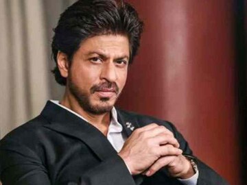 আগেই ছেড়েছেন 'মন্নত', স্ত্রী-পুত্রদের নিয়ে থাকছেন ভাড়াবাড়িতে, চরম বিপাকে শাহরুখ