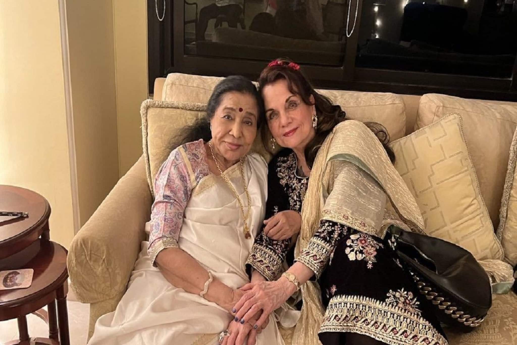 বয়স্ক মুমতাজকে দেখে চেনা দায়! এই বয়সেও আশা ভোঁসলের সঙ্গে চরম নাচ,ভাইরাল ভিডিও