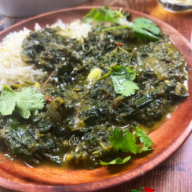 বাতের ব্যথা, অস্টিওপোরোসিস, মাইগ্রেশন, মাথাব্যথা দূর করতে প্রদাহনাশক হিসেবে পালং শাক কাজ করে। পালং শাক স্মৃতিশক্তি এবং মস্তিষ্কের কার্যক্ষমতা বৃদ্ধিতে খুবই কার্যকর।