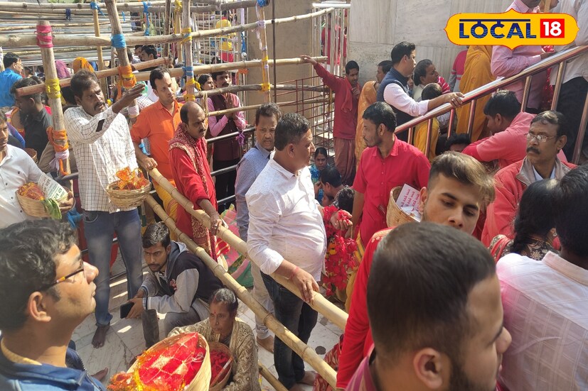 তবে এত পরিমান ভক্তের সামাল দিতে কড়া নিরাপত্তার ব্যবস্থা করেছে তারাপীঠ মন্দির কমিটি। এর পাশাপাশি তারাপীঠ থানার পুলিশ প্রশাসনের তরফ থেকে সহযোগিতার হাত বাড়িয়ে দেওয়া হয়েছে। ভক্তদের সুবিধার্থে মন্দির চত্বরে জলের ব্যবস্থা করা রয়েছে।