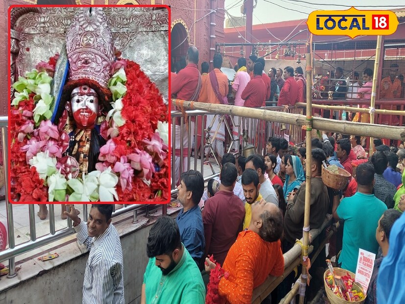  : ইংরাজি বছর ২০২৩- র শেষ দিনে সাধক বামাক্ষ্যাপার অন্যতম সিদ্ধপীঠ তারাপীঠ মন্দিরে ভক্তদের ঢল চোখে পড়ার মত। সকলের আশা হ্যাপি নিউ ইয়ার ২০২৪ এ যেন সব ভাল হয়৷  জেলা,  রাজ্য, দেশের নানা প্রান্ত থেকে কাতারে কাতারে মানুষের ভিড় জমিয়েছেন তারাপীঠ মন্দির চত্বরে।রবিবার ছুটির দিন থাকার কারণে পর্যটকদের ঢল তুলনামূলক এমনিতেই বেশি রয়েছে এদিন তারাপীঠ মন্দিরে। ভোর চারটের সময় মায়ের মঙ্গল আরতির পর মা তারাকে স্নান করিয়ে ভক্তদের জন্য মূল গর্ভগৃহের মন্দির খুলে দেওয়া হয়।