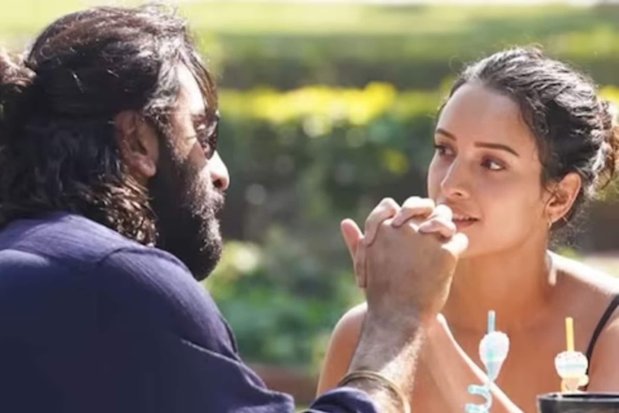 অ্যানিম্যালে ভাইরাল তৃপ্তির 'ভাবি ২'! অভিনয়ের জন্য কত পারিশ্রমিক পেয়েছিলেন নায়িক