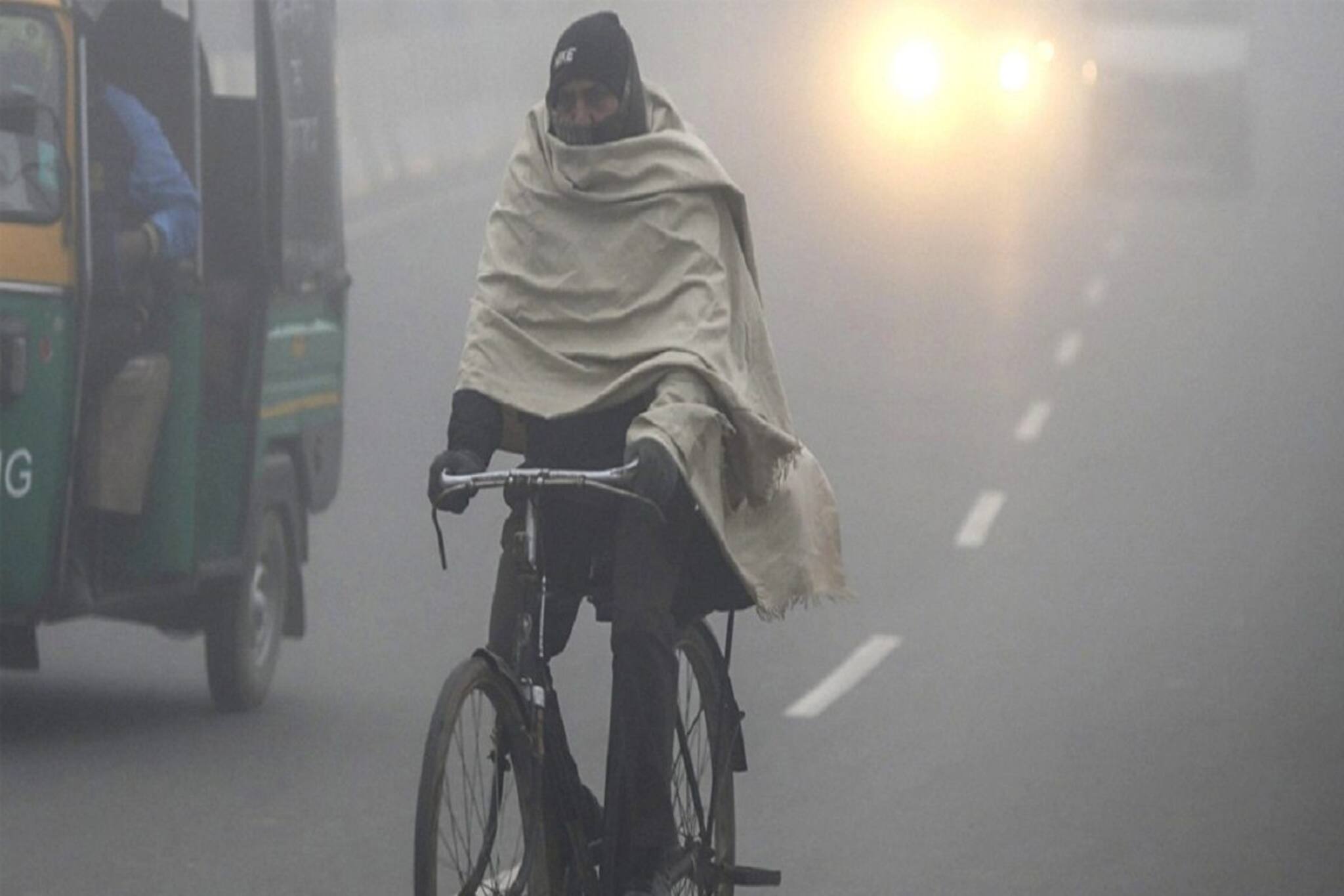 'শীতের হাওয়ায় লাগল নাচন', কনকনে ঠাণ্ডায় কাঁপছে দার্জিলিং-কালিম্পং! ঠান্ডা সমতলেও