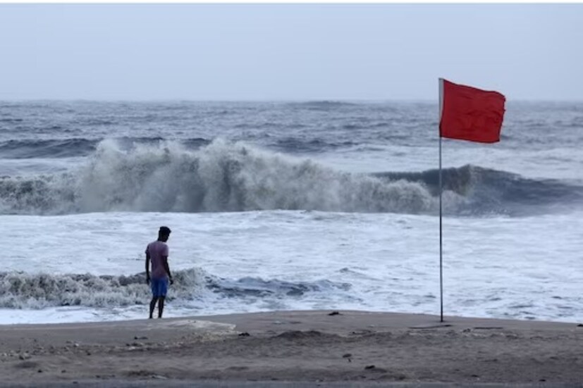 আবহবিদদের ধারণা, ঘূর্ণিঝড়ের জেরে ঝোড়ো বাতাসের সর্বোচ্চ গতিবেগ হতে পারে ঘণ্টায ১০০ কিমি। ঘূর্ণিঝড়ের প্রভাবে দক্ষিণ ওড়িশা এবং সে রাজ্যের উপকূলীয় অংশে বৃষ্টিপাত হতে পারে।