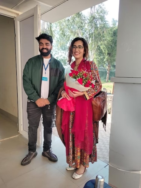 জানুয়ারিতে কলকাতাতেই বিয়ের বাঁধনে বাঁধা পড়বেন শামীর এবং জাওয়ারিয়া। তাঁদের আশা, বর্ধিত ভিসা পেতেও সমস্যা হবে না।