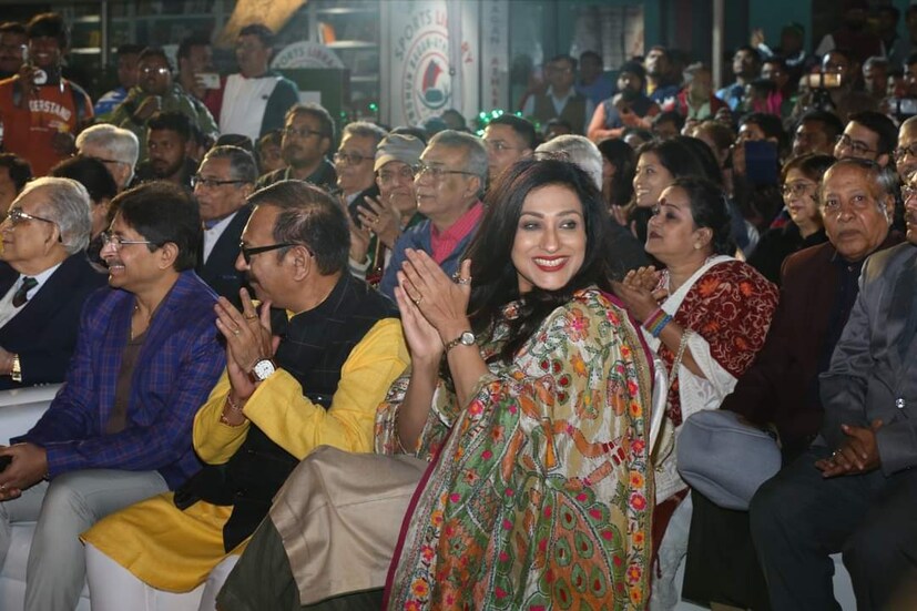 অনুষ্ঠান ঘিরে অমর একাদশের পরিবারের সদস্য,মোহনবাগান ক্লাবের প্রাক্তন ফুটবলারদের উপস্থিতিতে বিকেলটাই হয়ে উঠেছিল চাঁদের হাট।  ছিলেন প্রাক্তন রাজ্যপাল শ্যামল সেন, সৌরভ গঙ্গোপাধ্যায়, অভিনেত্রী ঋতুপর্না সেনগুপ্ত, গায়িকা লোপামুদ্রা,সাহিত্যিক দেবারতী মুখার্জী। প্রত্যেককেই সংবর্ধিত  করা হয়।