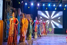 দক্ষিণবঙ্গে দুর্গাপুরে প্রথমবার, লিঙ্গভেদ মুছে র‍্যাম্পে উঠলো রুপান্তরকামীরা
