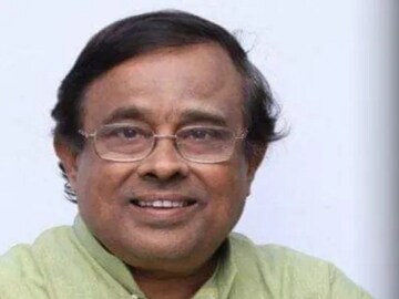 প্রয়াত অনুপ ঘোষাল