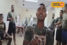 লাঠির মুখেও গানের সুর! জওয়ানের গানের সুরে মেতেছে নেট দুনিয়া