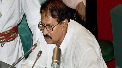 অধ্যক্ষের কড়া বার্তা অধ্যক্ষের কড়া বার্তা