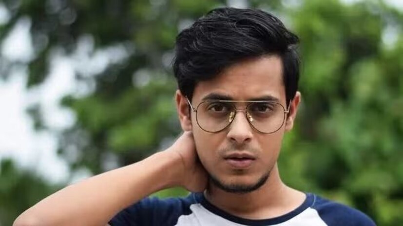 ৩৬ লক্ষ সাবস্ক্রাইবার তাঁর। নাম কিরণ দত্ত, লোকে তাঁকে ‘বং গাই’ বলেই জানেন আজকাল। সোশ্যাল মিডিয়ায় চেনা নাম তিনি। কিরণ দত্তের কথায় কলেজে পড়তে পড়তেই নাকি তিনি ঠিক করে ফেলেছিলেন সোশ্যাল মিডিয়া স্টার হবেন। ছোট্ট ফোন নিয়েই শুরু হয়েছিল কাজটা।