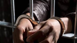 কাজের টোপ দিয়ে নারী পাচারের চেষ্টা! গ্রেফতার ১, উদ্ধার ২ স্কুল ছাত্রী