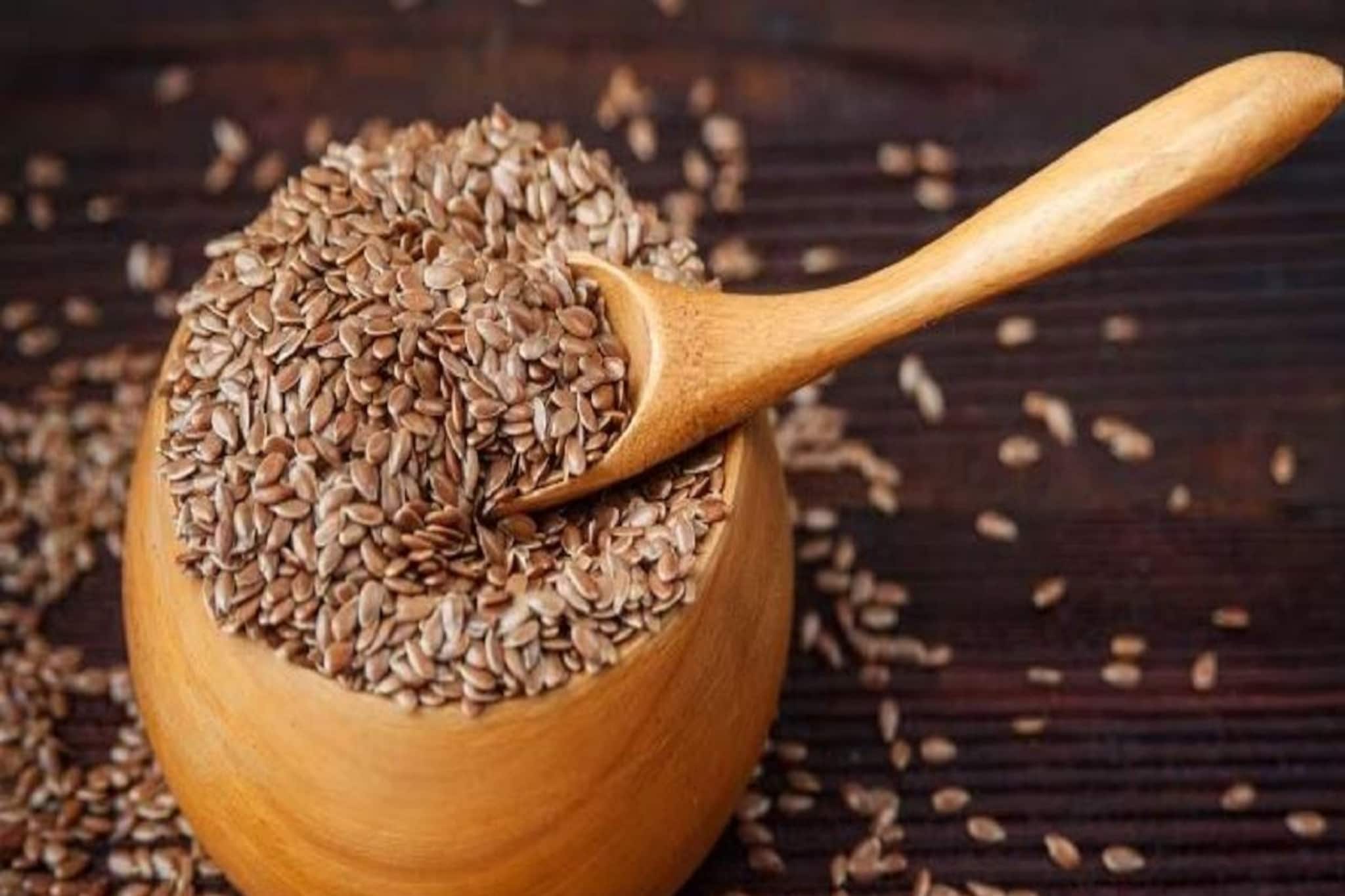 উপকারের জন্য কীভাবে খাবেন ফ্ল্যাক সিড? উপায় না জানলে কোনও লাভই হবে না