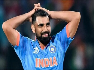 গোড়ালির চোটের চিকিৎসা করতে লন্ডনেও গিয়েছেন মহম্মদ শামি। কবে ফের ২২ গজে ফিরবেন সে বিষয়ে এখনও নিশ্চিতভাবে কিছুই জানা যায়নি। 