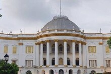 মামলা লড়াইয়ের খরচ বিশ্ববিদ্যালয় থেকে! রাজভবনের সঙ্গে তিক্ততা বাড়ছে রাজ্য সরকারের