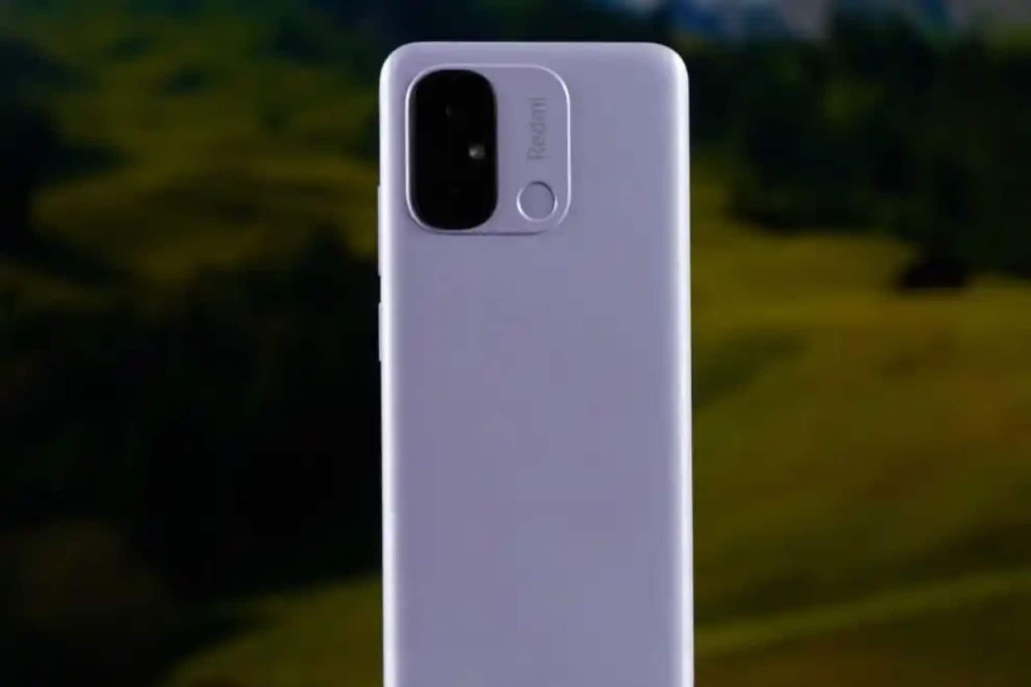 অবিশ্বাস‍্য দাম পড়ল! ৭,০০০ টাকার কম দামে পাওয়া যাচ্ছে Redmi-র এই ফোন