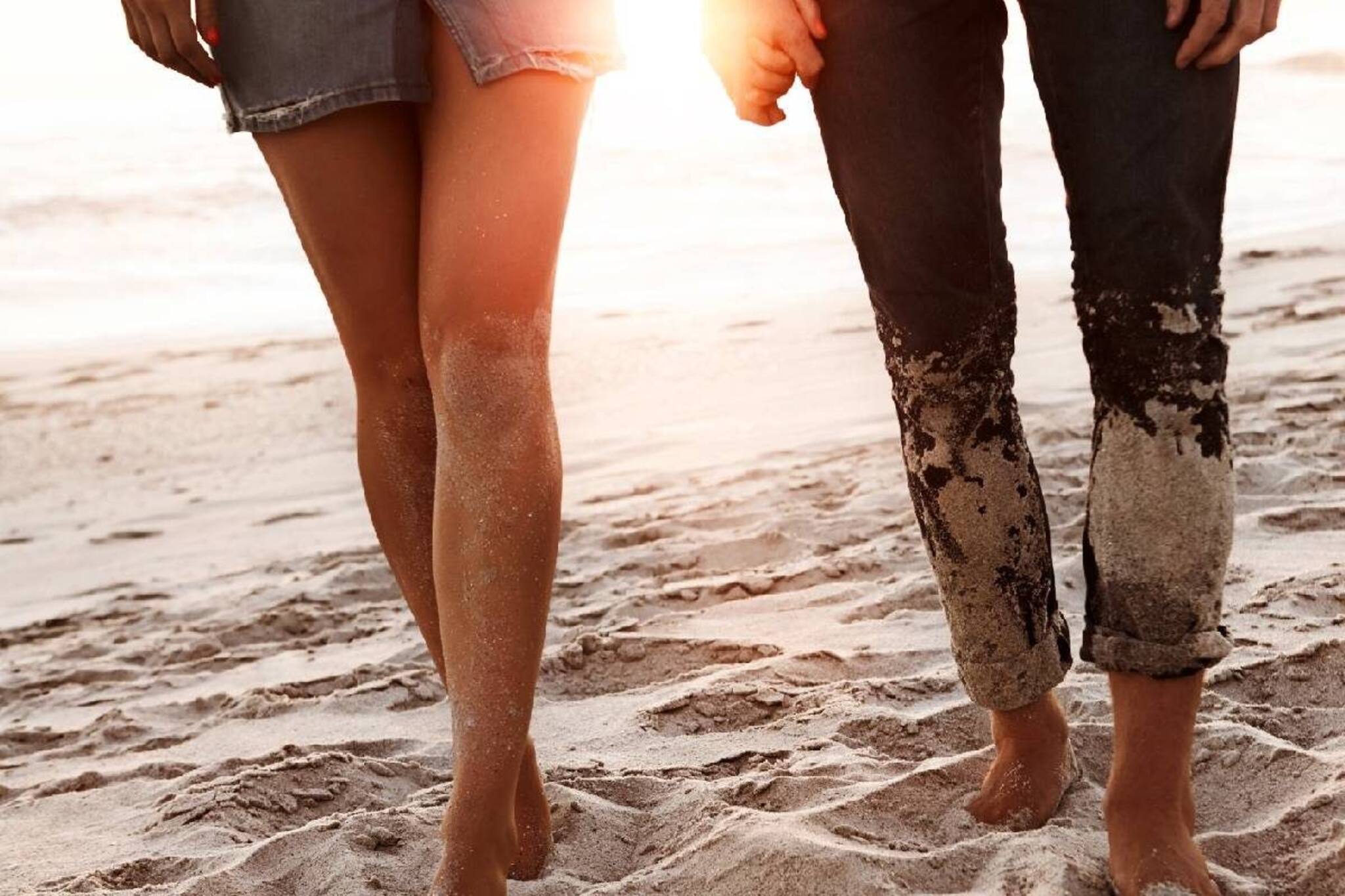 কীসের উপর হাঁটছেন? উল্টে ক্ষতি হচ্ছে না তো? ছোট্ট বদল আনুন হাঁটায়, উপকারিতায় চমক