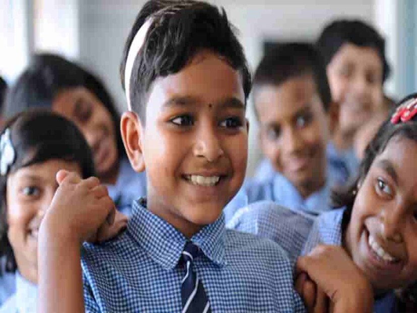 অগাস্টের এই সপ্তাহান্তেই শুরু হবে লম্বা ছুটি। চলতি সপ্তাহেই ১৫ আগস্ট, স্বাধীনতা দিবস। চলুন দেখে নেওয়া যাক এই সপ্তাহে কবে এবং কীভাবে লং উইকেন্ড প্ল্যান করা যায়।