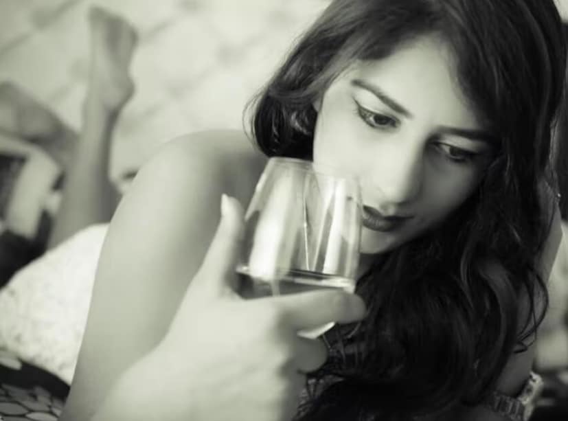 মডেল দিব্যা পাহুজাকে খুনের পর তাঁর দেহ ভাকরা খালে ছুড়ে ফেলা হয়েছিল। দেহটি ১১ দিন পরে পাওয়া গেলেও এর অবস্থা সম্পূর্ণ স্বাভাবিকই ছিল। ময়নাতদন্ত বিশেষজ্ঞ ডা. সন্দীপ বলেন, দিব্যার মৃতদেহ এত দিন ধরে জলে থাকার ফলে তাতে মারাত্মক ভাবে পচন ধরার কথা। এমনকী পশুদেরও মৃতদেহ খুবলে খাওয়ার আশঙ্কা থাকে। কিন্তু দিব্যার মৃতদেহের অতটাও ক্ষতি হয়নি। যার ফলে ময়নাতদন্ত করতে তেমন বেগ পেতে হয়নি। আর ময়নাতদন্তের পরে ইতিমধ্যেই গুরুগ্রাম এবং তোহানা পুলিশ মৃতদেহের ভিসেরা নমুনা সংগ্রহ করে তা মধুবন ল্যাবে পাঠিয়ে দিয়েছে।