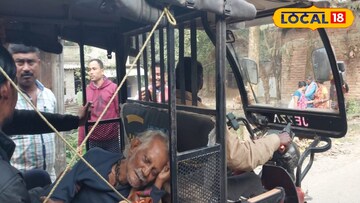 বৃদ্ধকে