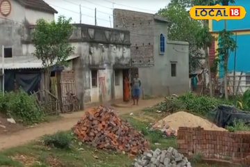 গ্রামে নেই একটাও দোতলা বাড়ি! বাঁকুড়ার এই গ্রামের অজানা গল্প জানুন গ্রামে নেই একটাও দোতলা বাড়ি! বাঁকুড়ার এই গ্রামের অজানা গল্প জানুন