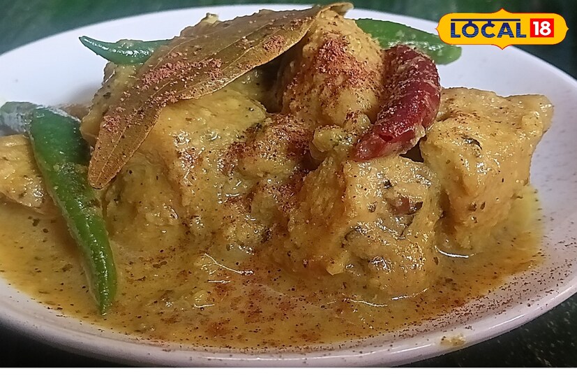 *এই চিকেন মালাইকারি হার মানাতে পারে চিংড়ি মালাইকারিকে। স্বাদে অতুলনীয়। একদম কম উপকরণে ঝামেলা ছাড়াই সুস্বাদু চিকেন পদ মানেই চিকেন মালাইকারি।