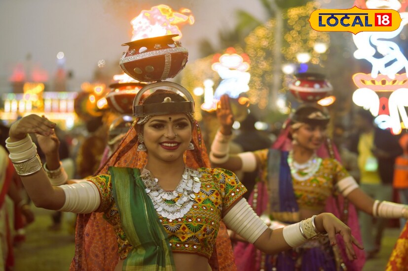 ২০২৪ এর গঙ্গাসাগর মেলার পূণ্যস্নান আগামীকাল। সেজন্য হাতে রয়েছে আর মাত্র একটি দিন। সেজন্য সমস্ত কাজ ফেলে বর্ণময় এই মেলায় অংশ নিতে চলে আসুন আপনিও।