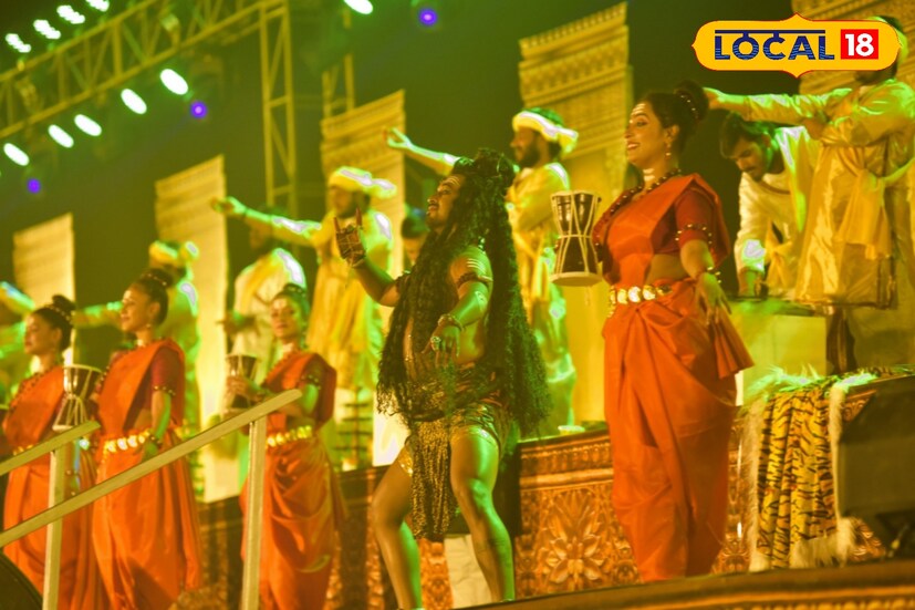 শুরু হয়ে গিয়েছে গঙ্গাসাগর মেলা ২০২৪।শুরু থেকেই সাগরমেলা বর্ণময় রূপে ফুটে উঠেছে সকলের কাছে। এবছর সেজন্য প্রকৃত অর্থেই মিলনমেলায় পরিণত হয়েছে এই মেলা।