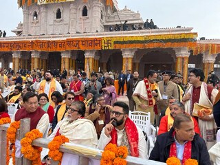 অমিতাভ অভিষেক রাম মন্দিরে
