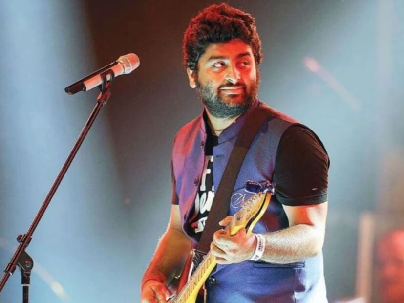 তিনি বলেন, &quot;AI -কে সাধারণ ভাবে দেখলে একটা থ্রেট মনে হয়। কিন্তু পৃথিবীর সমস্ত মানুষের যেমন কাজের নানা ভাগ রয়েছে ঠিক তেমনি এখানেও অর্থাৎ AI-এর ক্ষেত্রেও বিভিন্ন ভাগ রয়েছে। মেডিক্যাল থেকে ইঞ্জিনিয়ারিং সব জায়গাতেই। তিনি আরও বলেন, &quot;এই ধরণের টেকনোলজিক্যাল যে কোনও বিষয়েই কিছু সুবিধা ও কিছু অসুবিধা থাকেই।&quot;