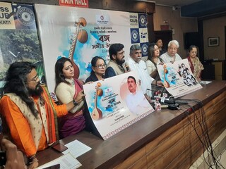 শিল্পী নির্বাচনেও আমরা-ওরা! সরকারি সঙ্গীত মেলার পাল্টা এবার গঙ্গা পাড়ে সঙ্গীত উৎসব