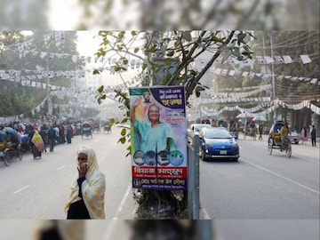 আজ বাংলাদেশে ভোট৷ ছবি- রয়টার্স৷