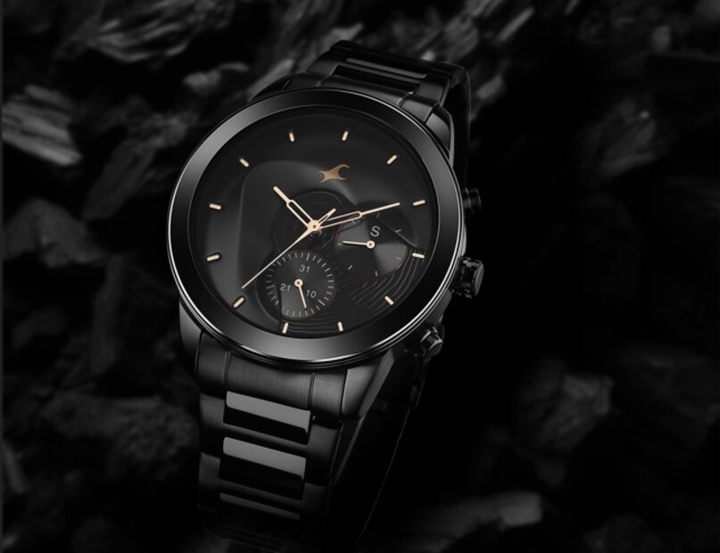 ফাসট্র্যাক সিরামি’ ব্র্যান্ডের ফ্যাশনেবল লাইনআপের সর্বশেষ সংযোজন ৷ অনলাইনে www.fastrack.in ওয়েবসাইট থেকে এবং অফলাইনে ফাসট্র্যাক স্টোর, টাইটান ওয়ার্ল্ড এবং দেশব্যাপী অন্যান্য অনুমোদিত ডিলারের কাছ থেকে কেনা যাবে। বলে রাখা ভাল, ফাসট্র্যাক অটোমেটিক ঘড়িও বাজারে নিয়ে এসেছে। যাঁরা ক্লাসিক লুক পছন্দ করেন তাঁদের জন্য এটা আদর্শ। এই কালেকশনের সমস্ত ঘড়িই ক্রাফটে অনন্য। 