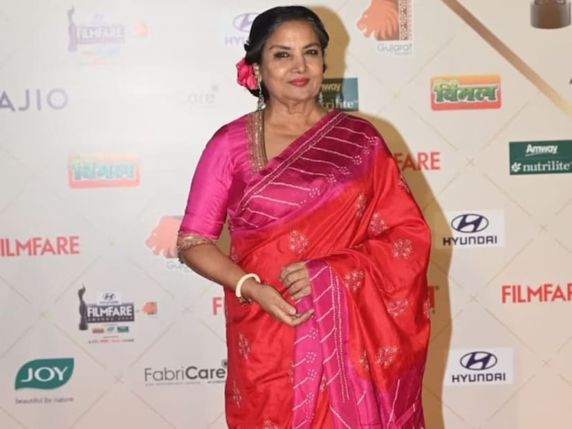 'ধক-ধাক'-এর জন্য তরুণ দুদেজাকে 'সেরা ডেবিউ ডিরেক্টর' এবং 'রকি অর রানি কি প্রেম কাহানি'-এর জন্য 'বেস্ট অভিনেত্রী ইন সাপোর্টিং রোল' পুরস্কার দেওয়া হয় শাবানা আজমিকে। (ছবি সৌজন্যে: ভাইরাল ভায়ানী)