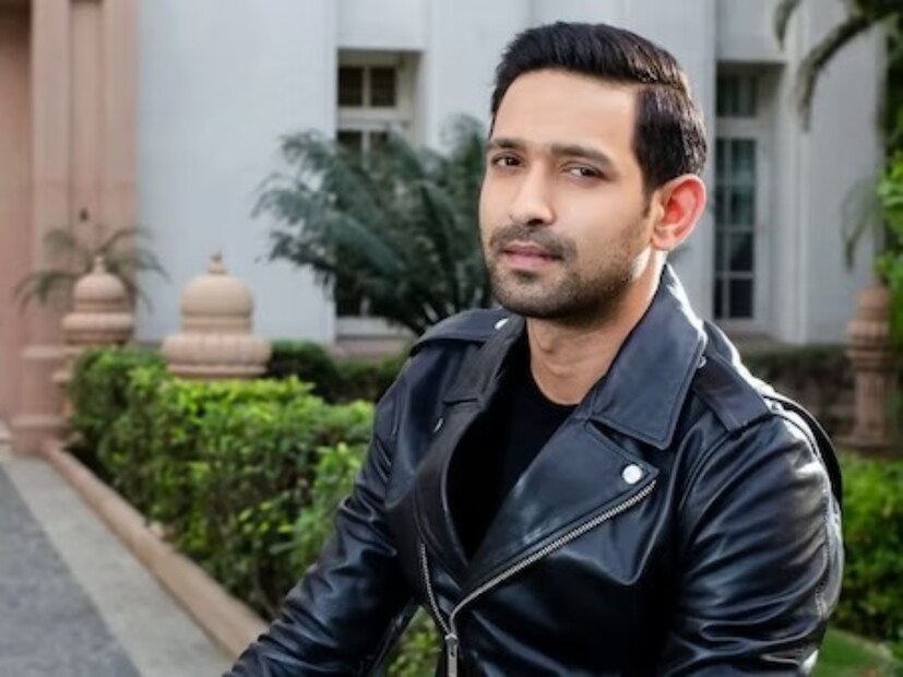 ‘হাসিনা দিলরুবা’ তারকা বিক্রান্ত এই প্রজন্মের তরুণ তুর্কিদের মধ্যে অন্যতম সেরা অভিনেতা! তবে আপাতত তাঁর নাম লোকের মুখে মুখে শুধু 12th Fail ছবির কারণে। শীতল ডিজিটাল দুনিয়ায় জনপ্রিয় নাম। তাঁর জনপ্রিয় শোগুলির মধ্যে রয়েছে ‘আপস্টারটস’, ‘ব্রিজ মোহন অমর রহে’, ‘চপ্পড় ফাড় কে’। ALTBalaji-র ওয়েব সিরিজ ‘ব্রোকেন বাট বিউটিফুল’-এ অভিনয় করার সময়ই প্রথম আলাপ হয় বিক্রান্ত আর শীতলের!