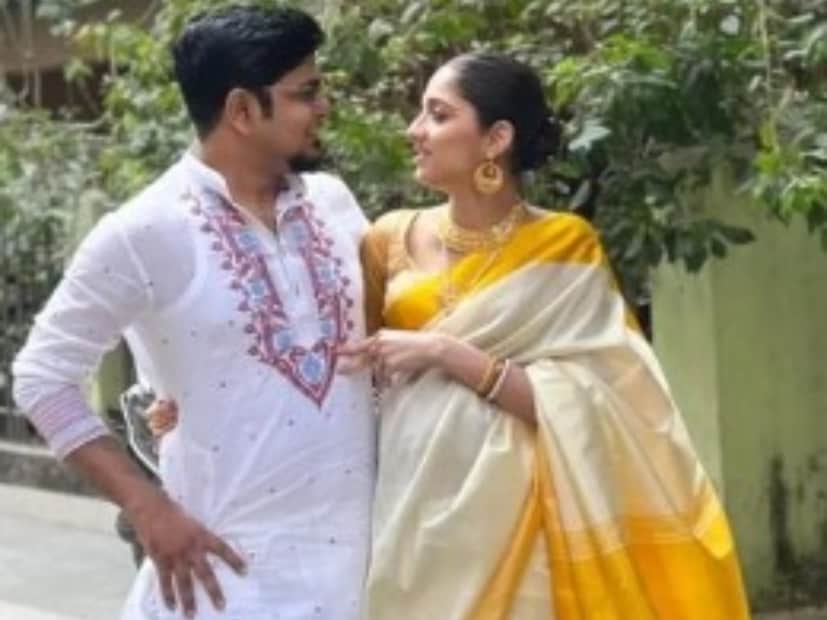 এবার বিয়ের বছর ঘোরার আগেই সাধ খেলেন মোহর৷ সম্প্রতি নিজের সোশ্যাল মিডিয়ায় সাধ খাওয়ার ছবি শেয়ার করলেন ঐন্দ্রিলা সেন৷ ছবির ক্যাপশনে লেখা- অসাধ্য সাধনের সাধে৷ ছবি পোস্ট করতেই নিমেষে ভাইরাল হয়েছে নেটদুনিয়ায়৷ 