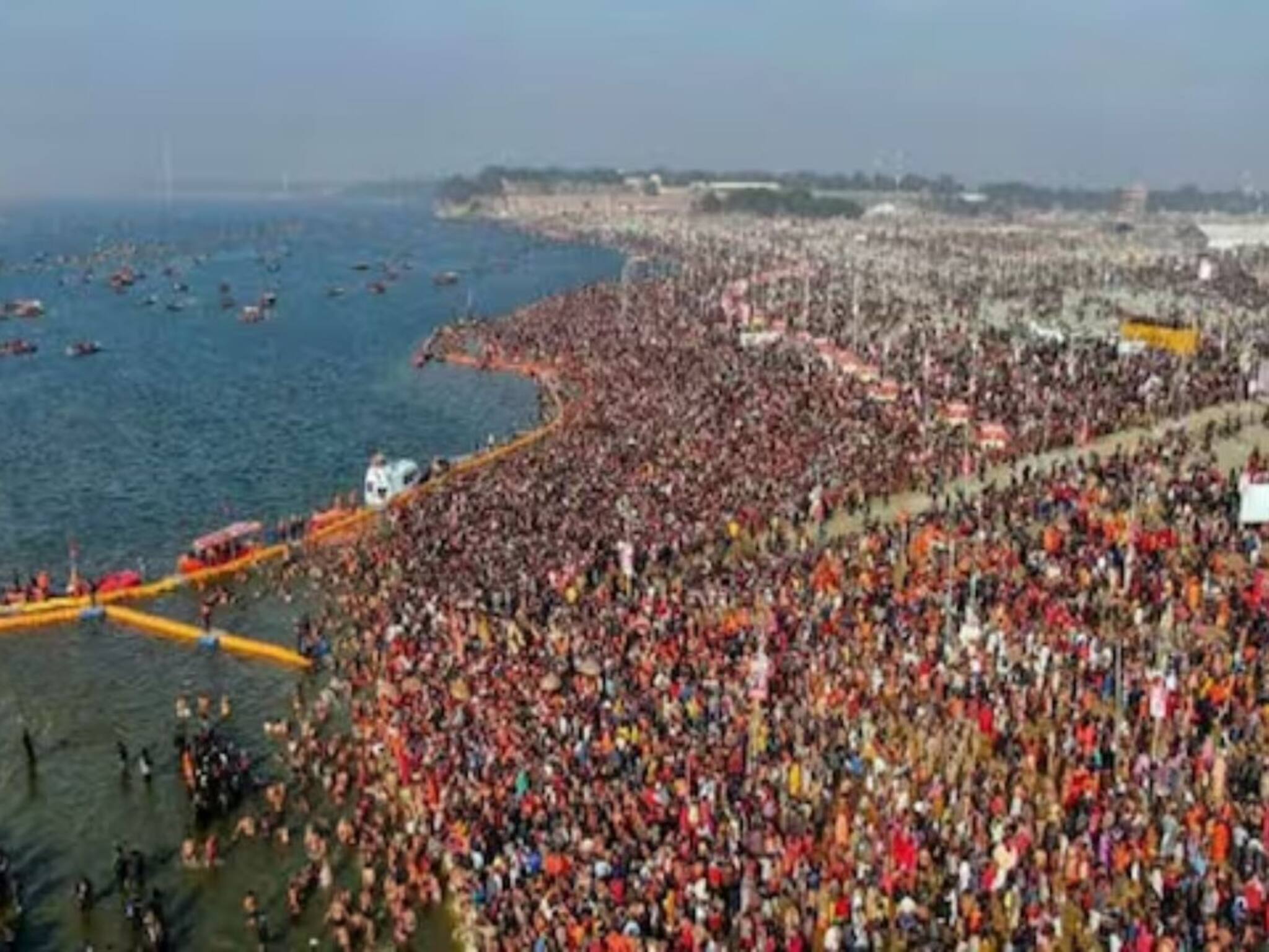 Gangasagar Mela 2024: সংক্রান্তিতে ভোররাত থেকে সাগরে পুণ্যার্থীদের ঢল! রইল ভিডিও