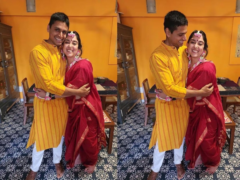 পরিবারের সকলের সঙ্গে ফ্যামিলি পিকচারে কিরণ রাও গরহাজির থাকলেও দেখা গেল ইরার সৎ ভাই কিরণ পুত্র আজাদ খানের৷ এছাড়াও হাজির ছিলেন মা রীনা দত্ত, আমিরের বোনপো ইমরান খান, বোন নিখাত খান-সহ জামাই নুপূরের গোটা পরিবার। 