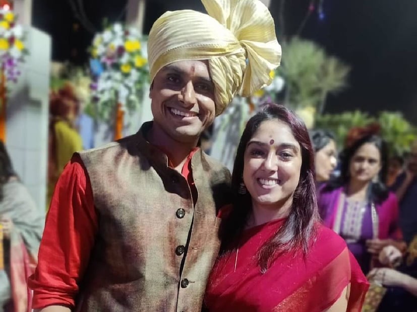 প্রথম স্ত্রী রীনা দত্তের সঙ্গে আমিরের দুই সন্তান। ইরা খান এবং জুনেইদ খান। দীর্ঘদিনের প্রেমিক, ফিটনেস প্রশিক্ষক নূপুরকে বিয়ে করছেন ইরা।