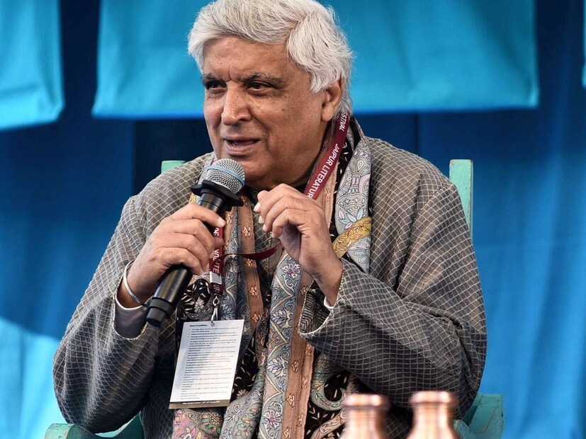 এজন্য হিন্দুস্তানি শব্দের অভিধানের প্রয়োজন উল্লেখ করে তিনি বলেন, ‘হিন্দি ব্যবহার না করে আপনি উর্দুতে কথা বলতে পারবেন না।’ তিনি দাবি করেন, একজন চিত্রনাট্যকার হিসাবে তিনি জানেন কখন হিন্দি বা উর্দু শব্দ ব্যবহার করতে হবে।